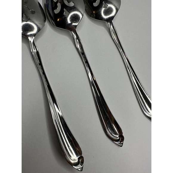 Oneida Craft Deluxe Shasta Stainless Flatware Serving Slotted Spoon 3 Pc - Picture 5 of 5